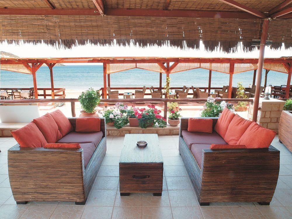 Niriides Beach Hotel Resmo Restoran fotoğraf